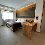 Origini Holidays 4*